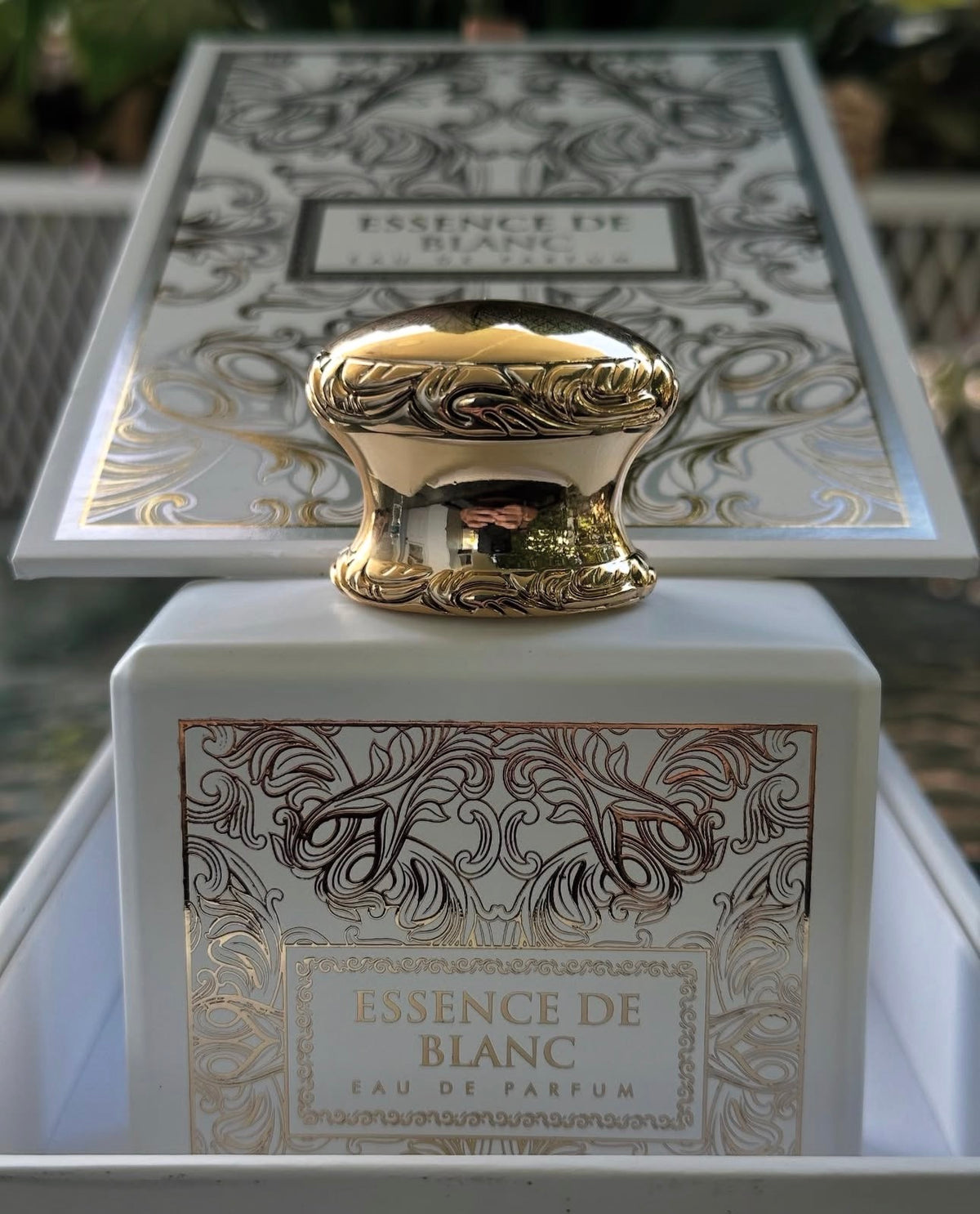 Essence de Blanc French Avenue
